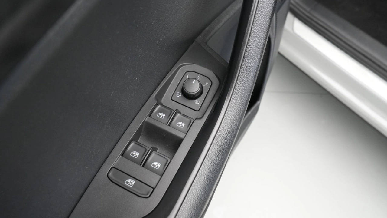 Škoda Karoq 1.5 TSI ACT 150pk DSG Sportline Business