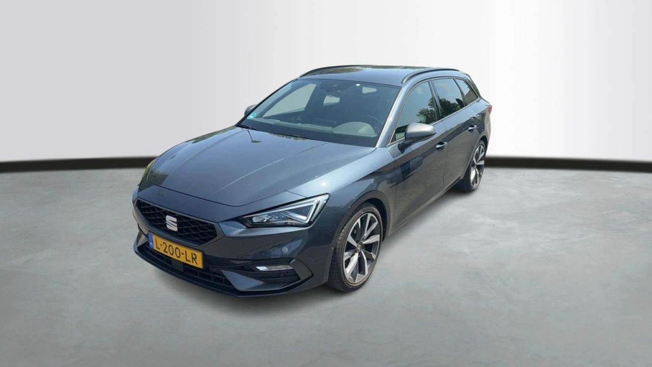 SEAT Leon Sportstourer 1.5 eTSI 150pk FR Business Intense DSG