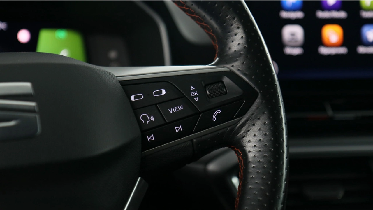 SEAT Leon Sportstourer 1.5 eTSI 150pk FR Business Intense DSG