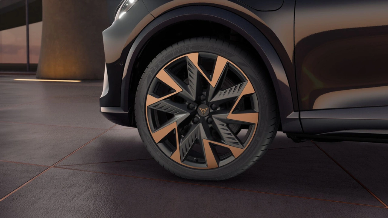 CUPRA Formentor 1.5 TSI e-Hybrid 272 6DSG VZ Performance