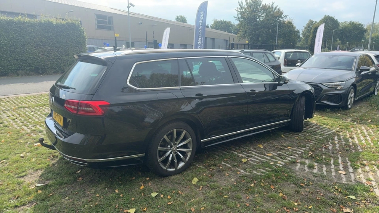 Volkswagen Passat Variant 1.5 TSI Highline Business R