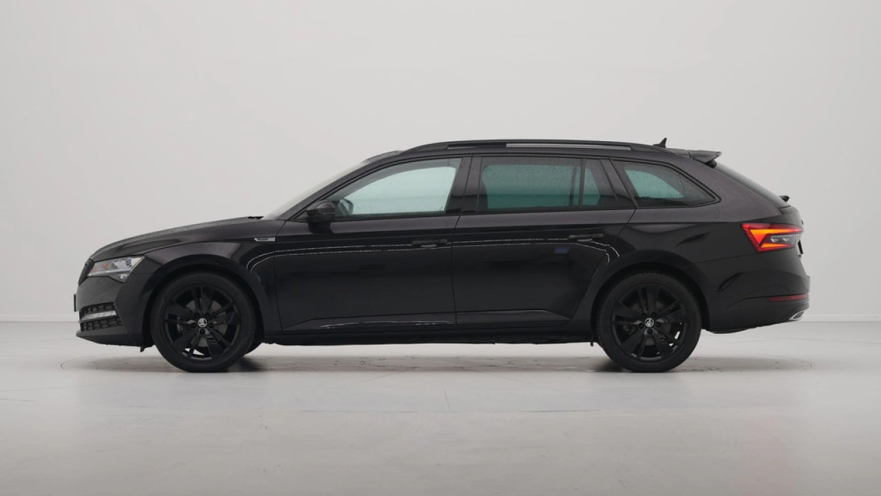 Škoda Superb Combi 1.4 TSI iV 204pk Sportline Business