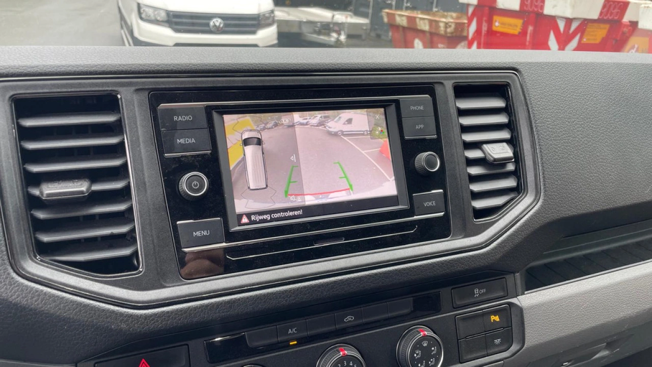 VW Bedrijfswagens Crafter L3H3 2.0 TDI 140pk 3.0T Highline