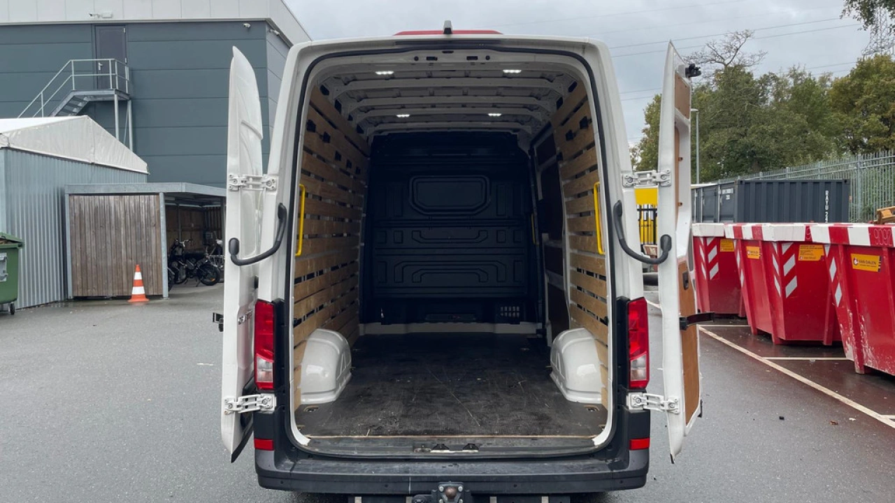 VW Bedrijfswagens Crafter L3H3 2.0 TDI 140pk 3.0T Highline