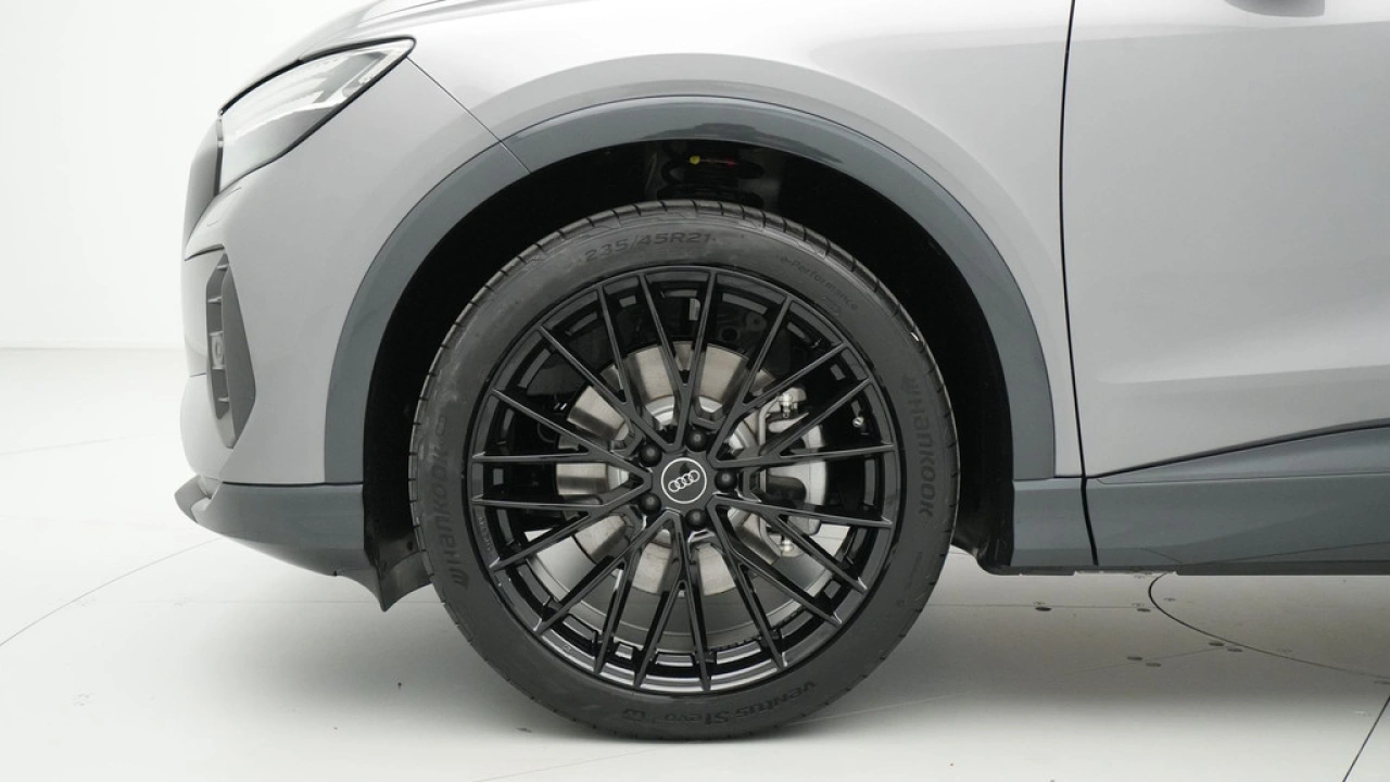 Audi Q4 Sportback e-tron (A1) Advanced edition Q4 e-tron Sportback (A1) e-tron 45 210kW/286pk 82Kwh Sportback Elektrische aandrijv