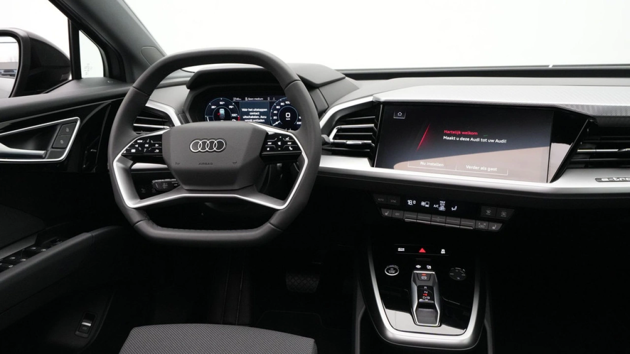 Audi Q4 Sportback e-tron (A1) Advanced edition Q4 e-tron Sportback (A1) e-tron 45 210kW/286pk 82Kwh Sportback Elektrische aandrijv