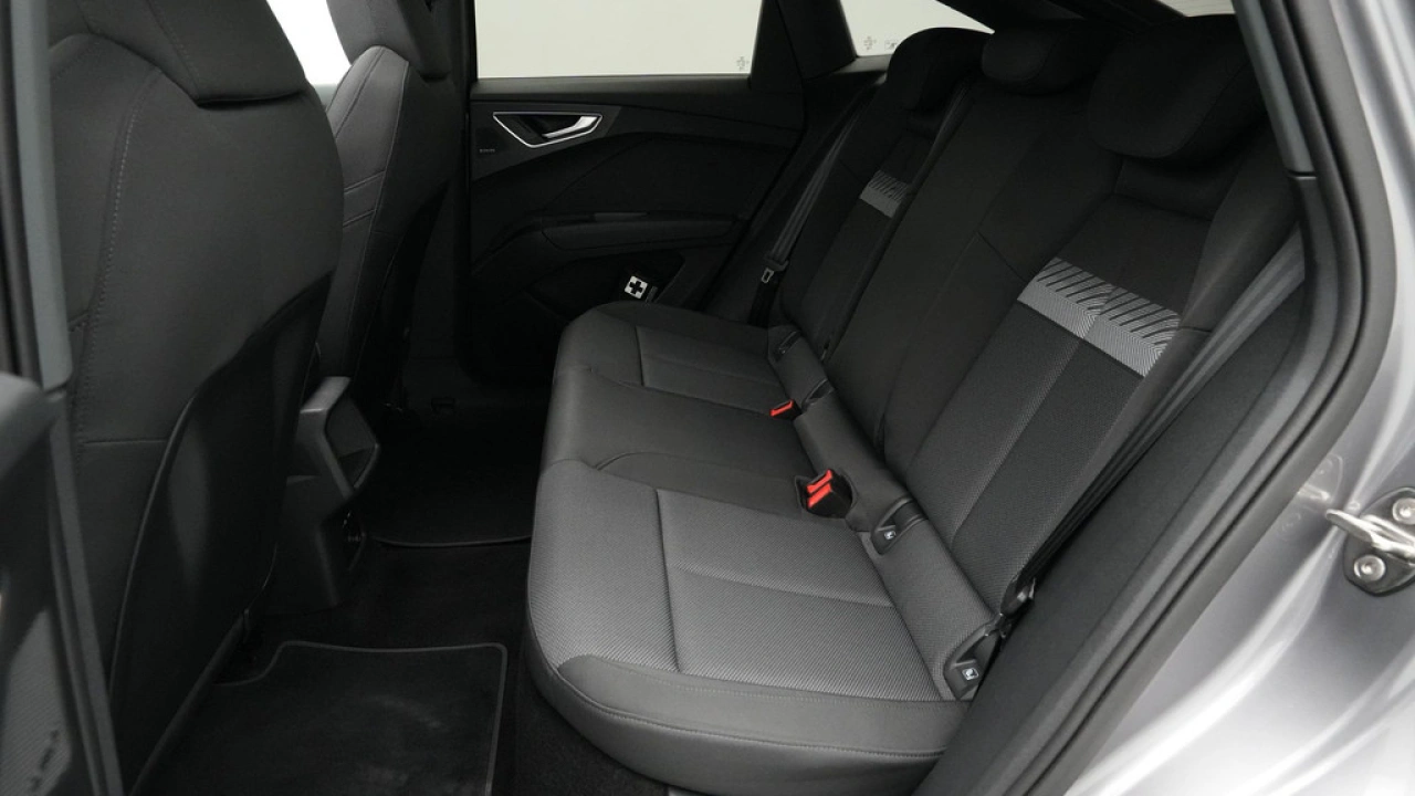 Audi Q4 Sportback e-tron (A1) Advanced edition Q4 e-tron Sportback (A1) e-tron 45 210kW/286pk 82Kwh Sportback Elektrische aandrijv