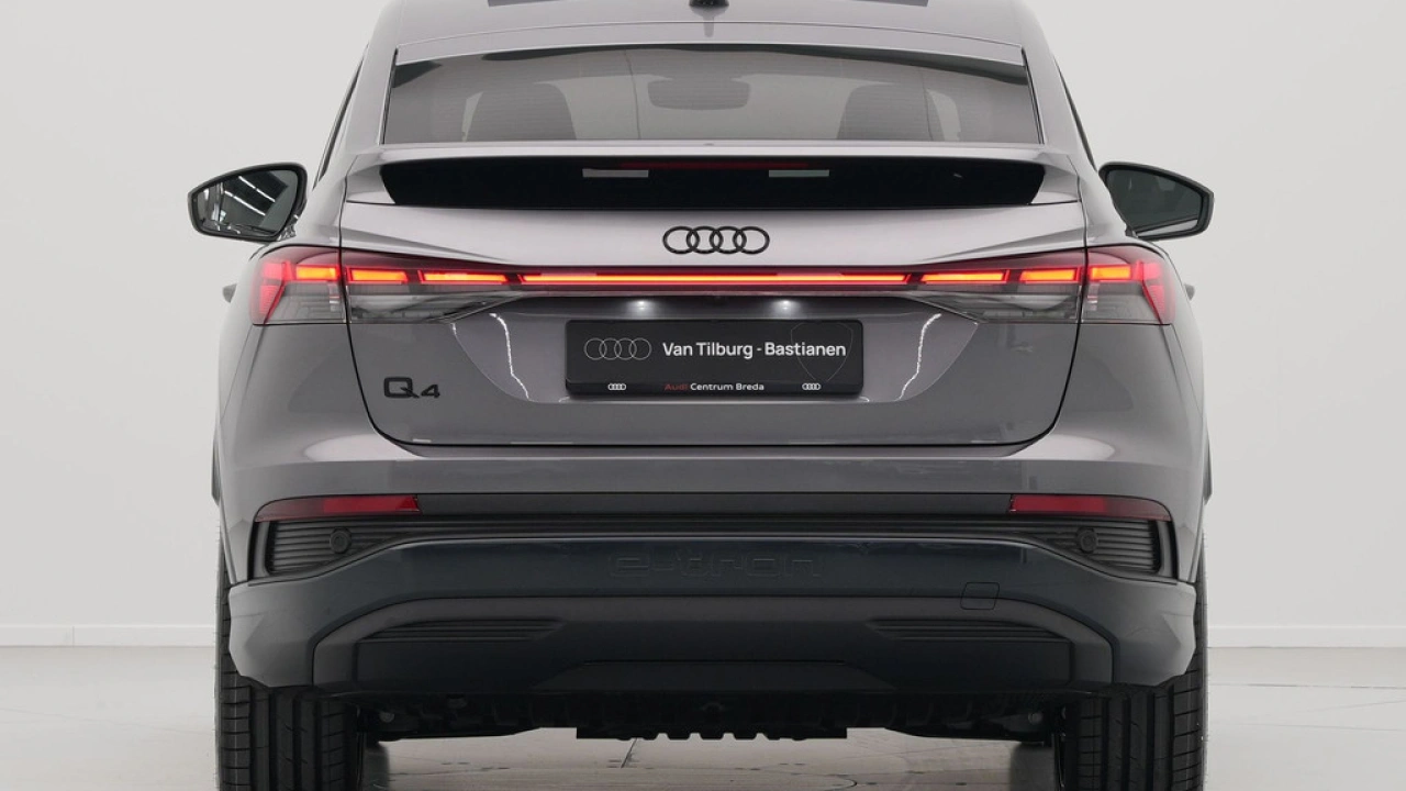 Audi Q4 Sportback e-tron (A1) Advanced edition Q4 e-tron Sportback (A1) e-tron 45 210kW/286pk 82Kwh Sportback Elektrische aandrijv