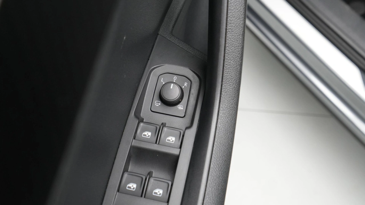 Škoda Karoq 1.5 TSI ACT 150PK DSG Sportline Business