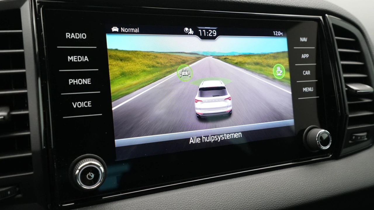 Škoda Karoq 1.5 TSI ACT 150PK DSG Sportline Business