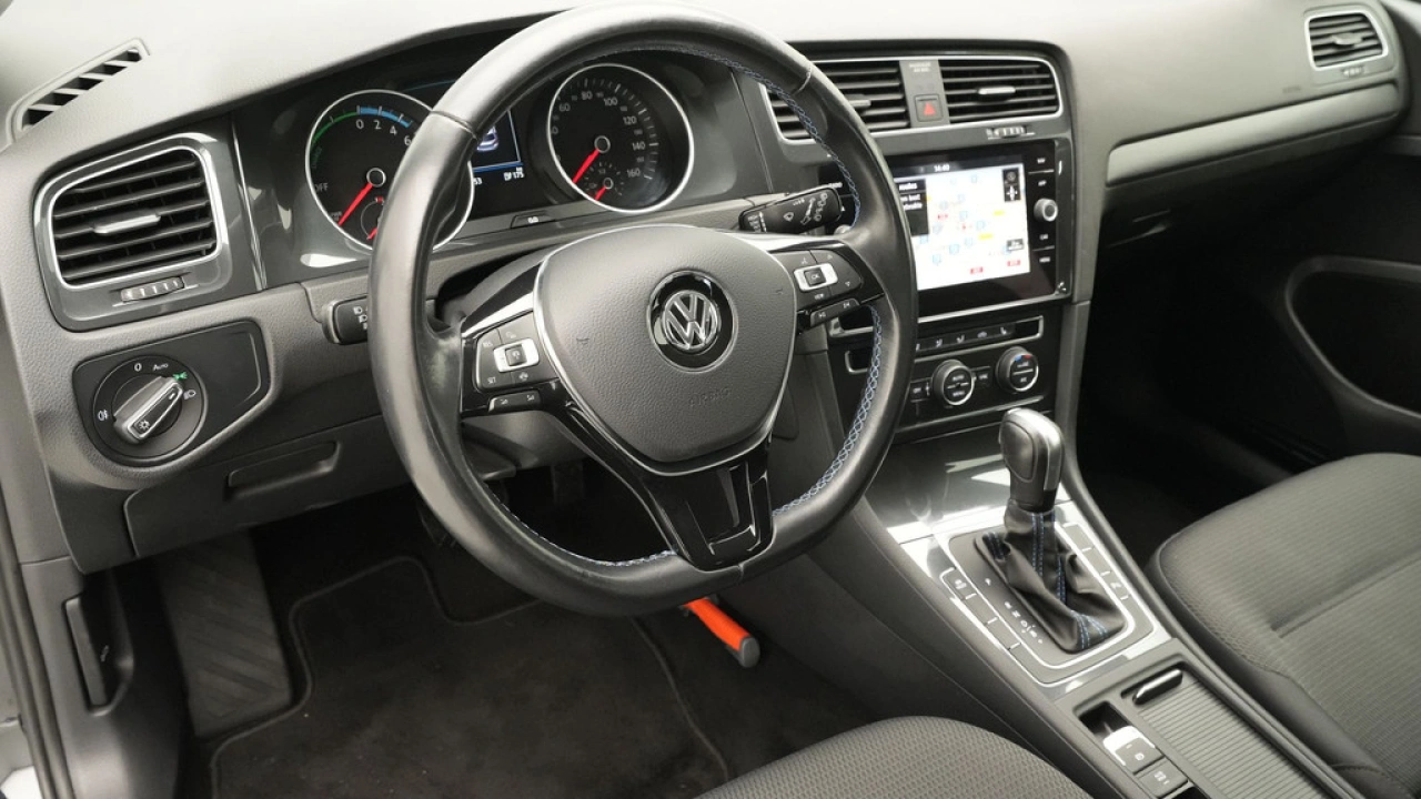 Volkswagen e-Golf E-DITION 136pk
