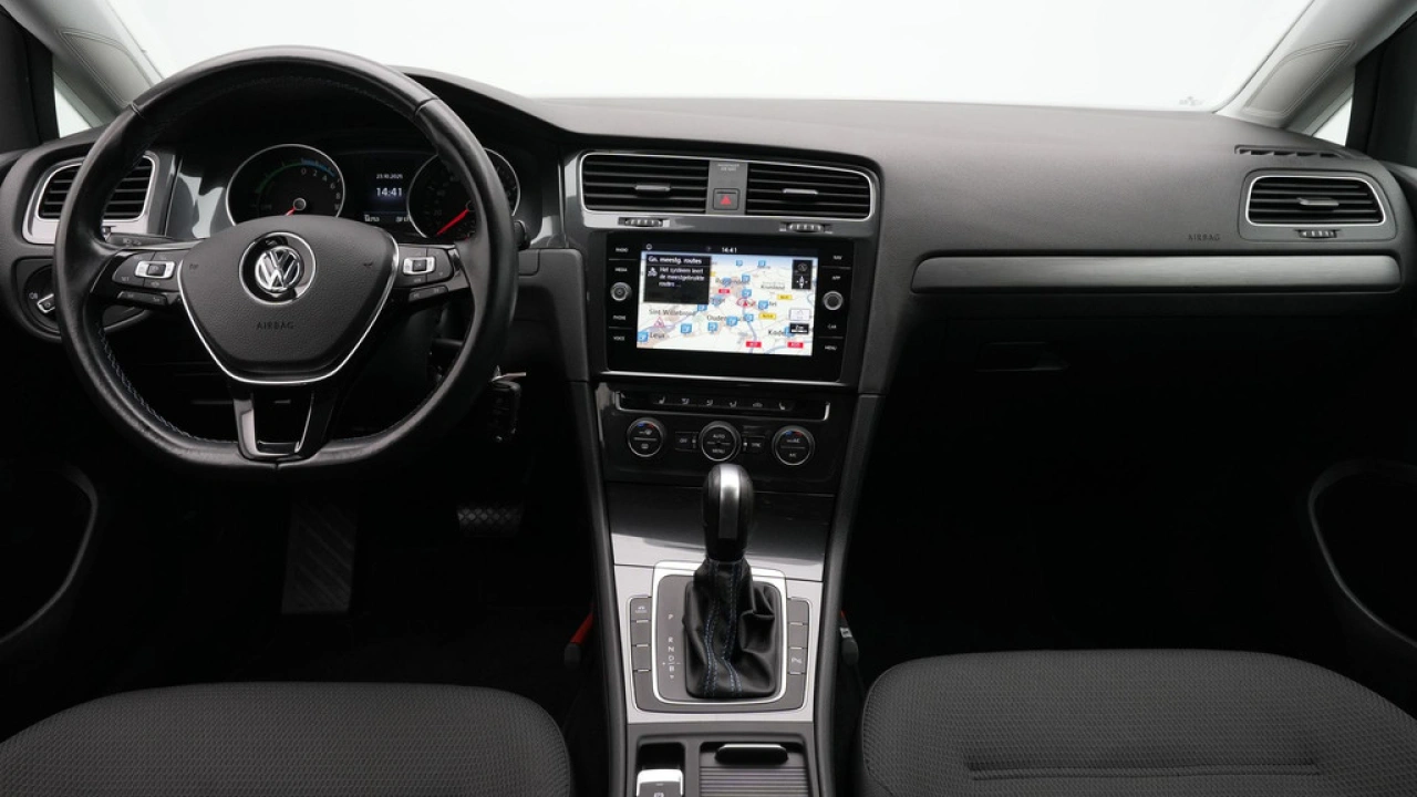 Volkswagen e-Golf E-DITION 136pk