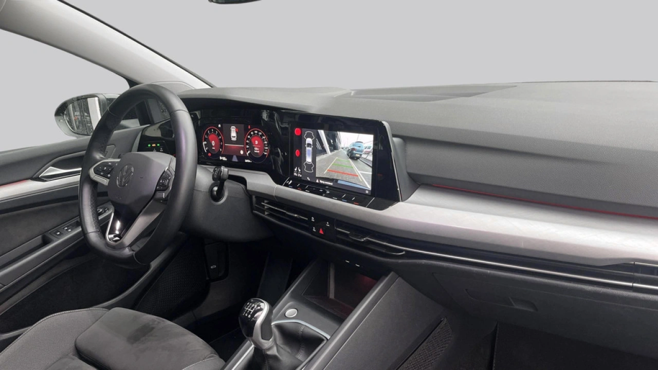 Volkswagen GOLF Variant 1.0 TSI Life Business | Ergo Stoelen | Camera | Navi | App Connect