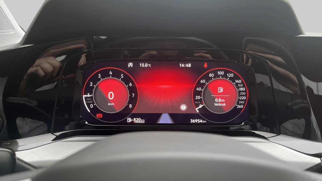 Volkswagen GOLF Variant 1.0 TSI Life Business | Ergo Stoelen | Camera | Navi | App Connect