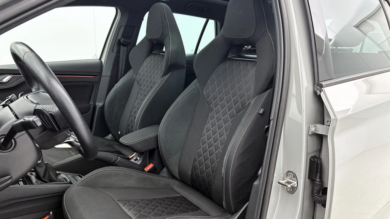 Škoda Scala 1.0 TSI 110pk Sport Business DSG