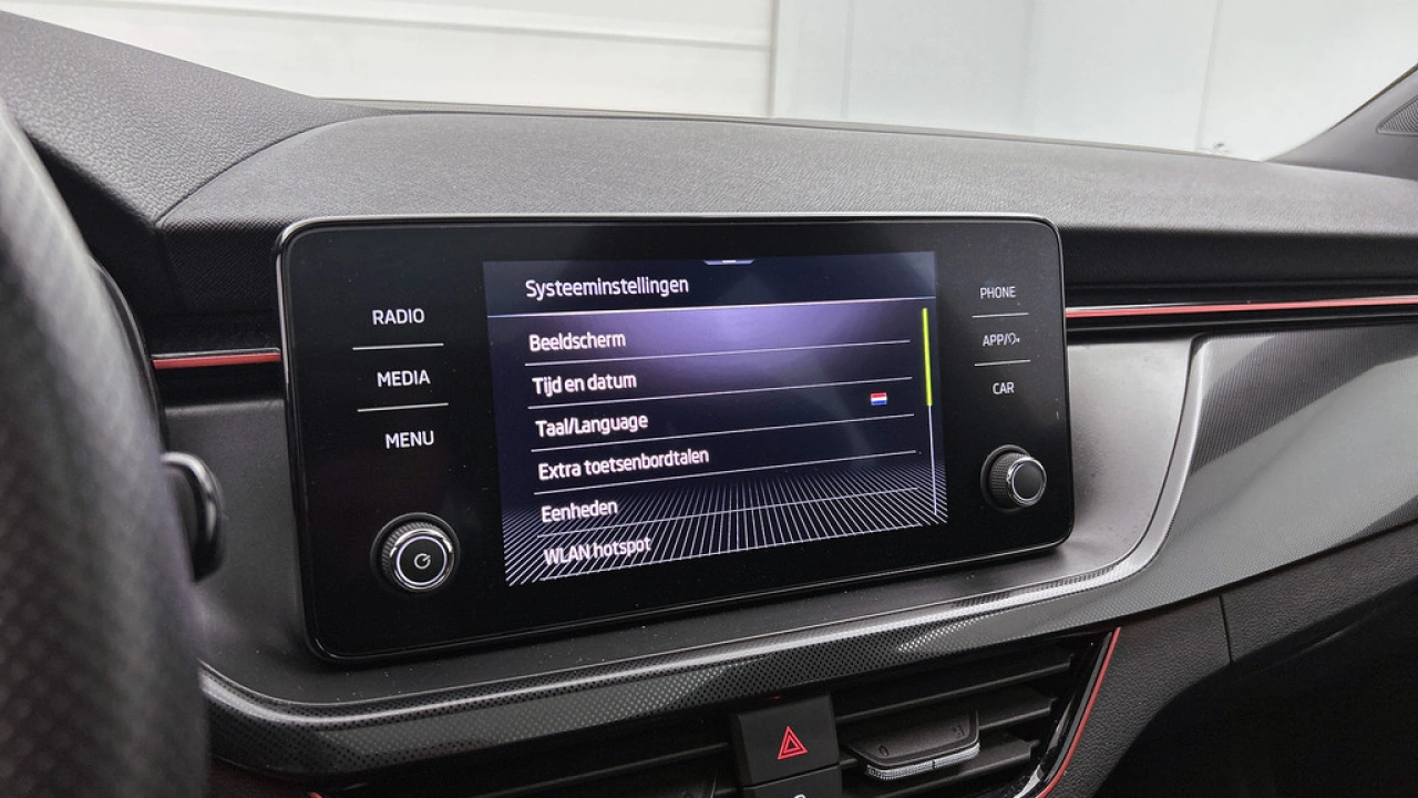 Škoda Scala 1.0 TSI 110pk Sport Business DSG