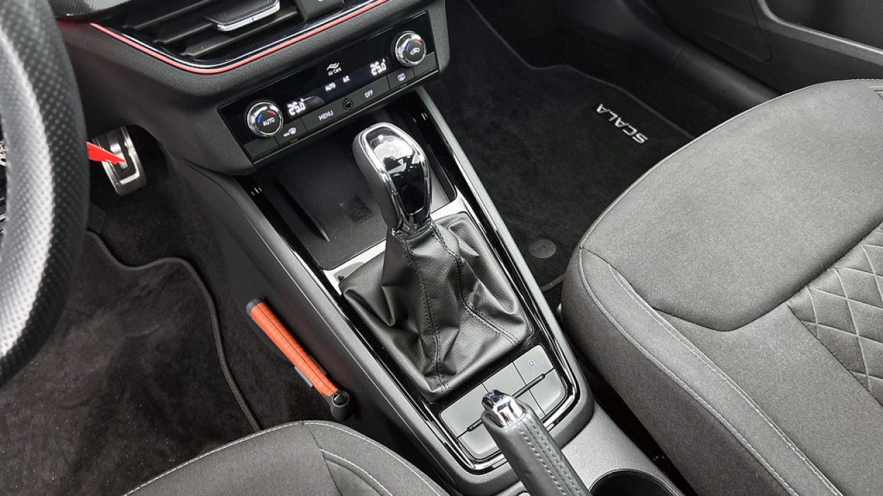 Škoda Scala 1.0 TSI 110pk Sport Business DSG