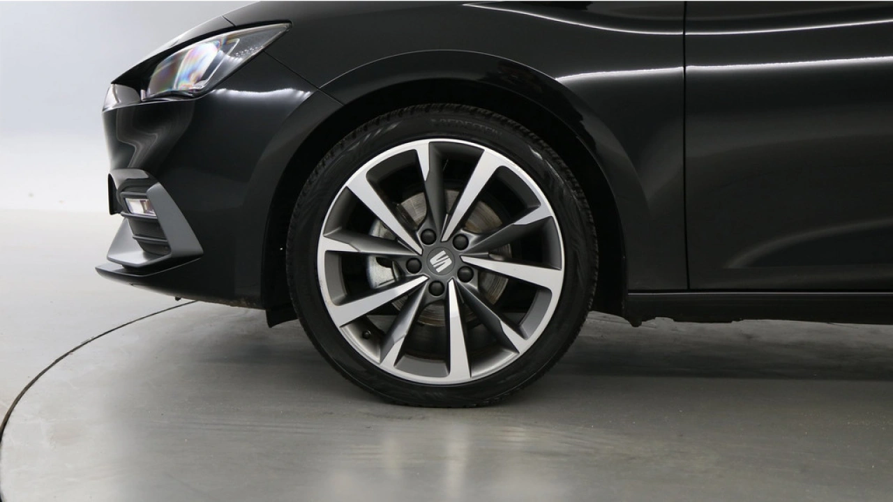 SEAT Leon 1.0 eTSI 110pk FR Business DSG