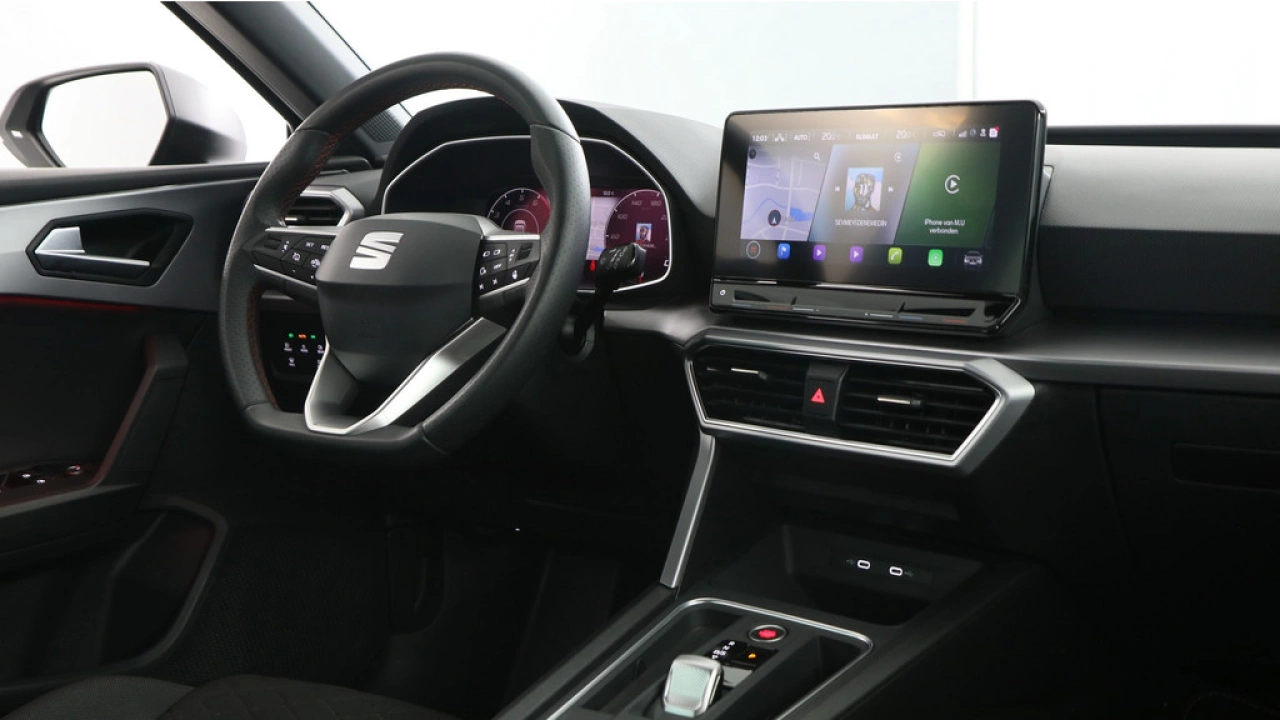 SEAT Leon 1.0 eTSI 110pk FR Business DSG