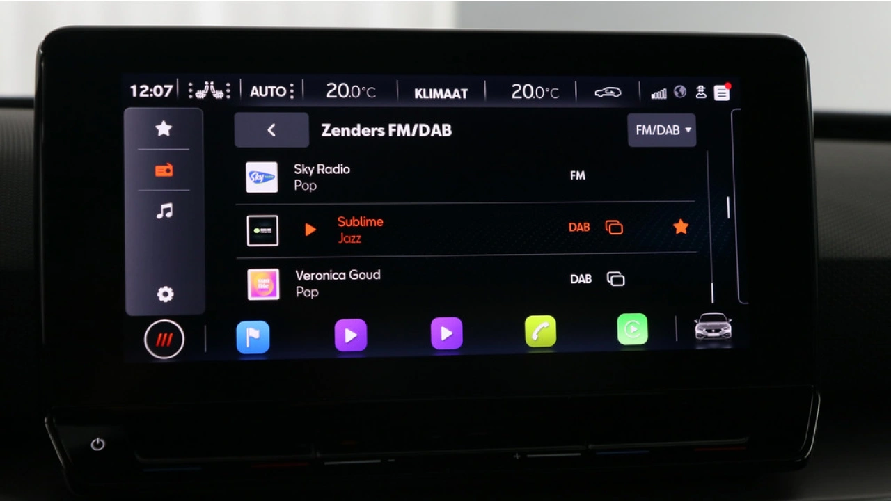 SEAT Leon 1.0 eTSI 110pk FR Business DSG