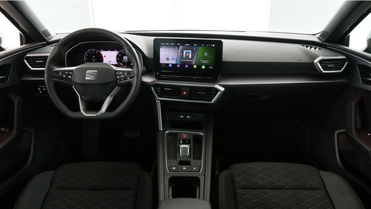 SEAT Leon 1.0 eTSI 110pk FR Business DSG