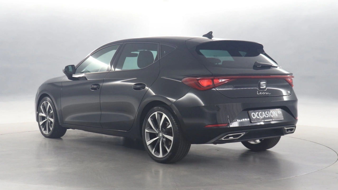 SEAT Leon 1.0 eTSI 110pk FR Business DSG