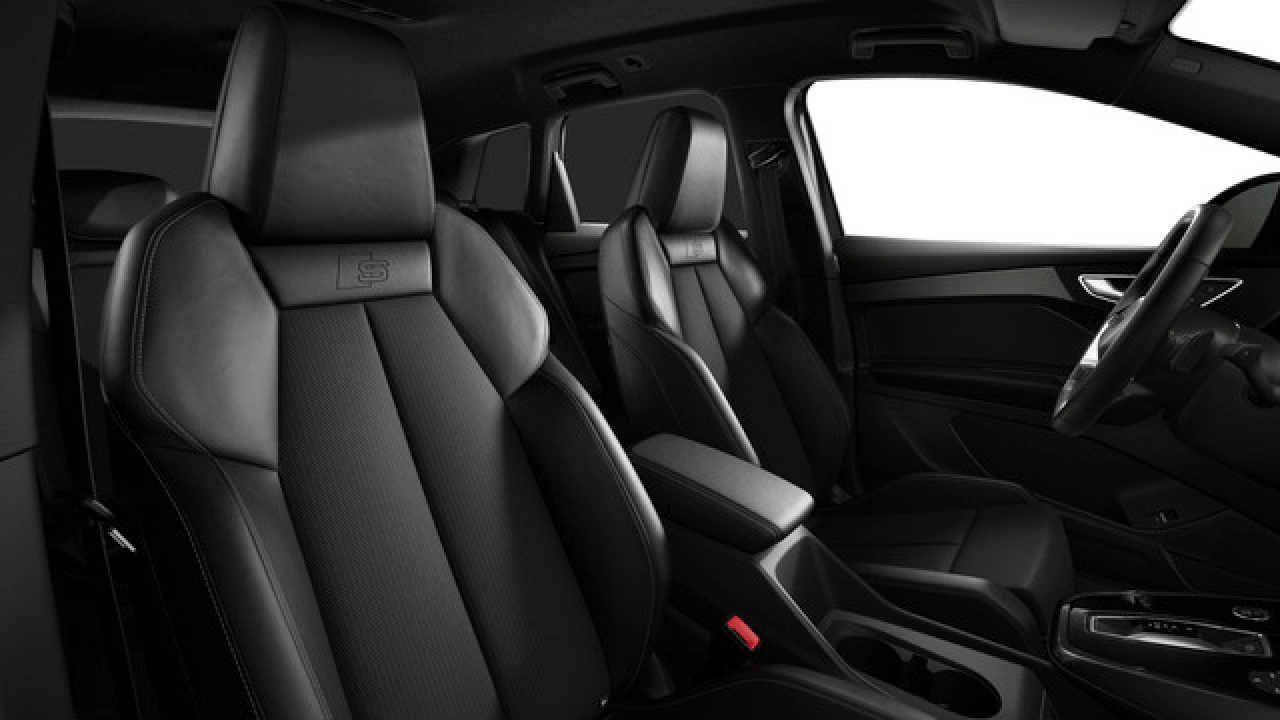 Audi Q4 e-tron Q4 40 e-tron 204 1AT S edition