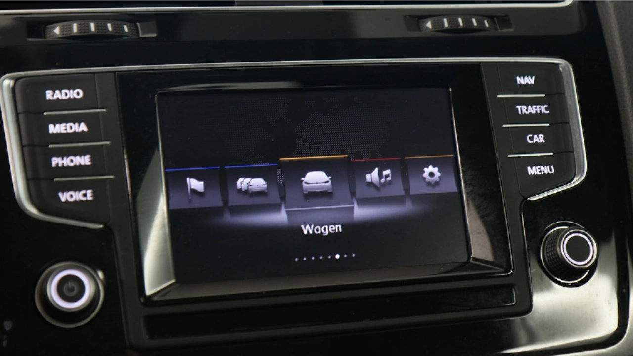 Volkswagen Golf 1.2 TSI 105pk Highline