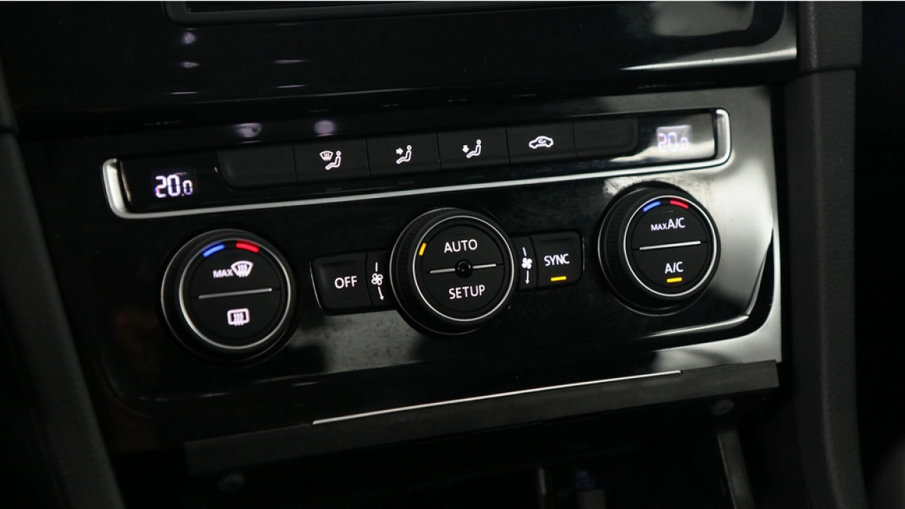 Volkswagen Golf 1.2 TSI 105pk Highline