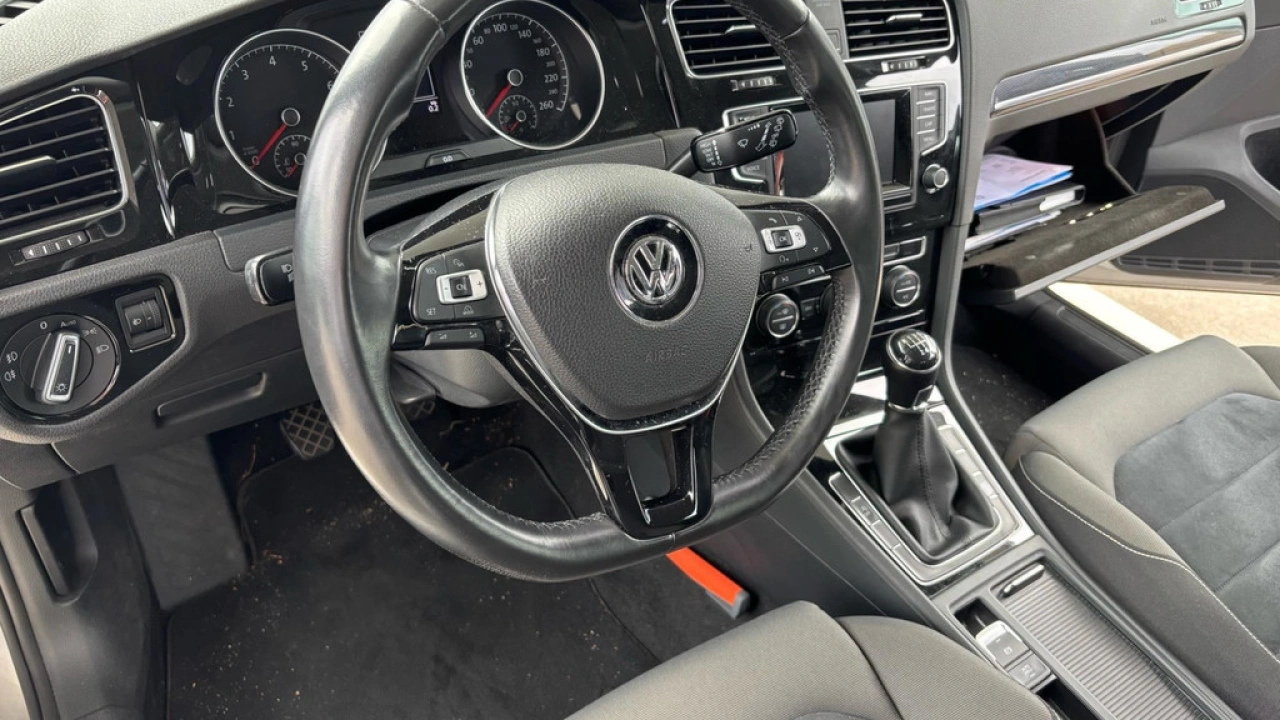 Volkswagen Golf 1.2 TSI 105pk Highline