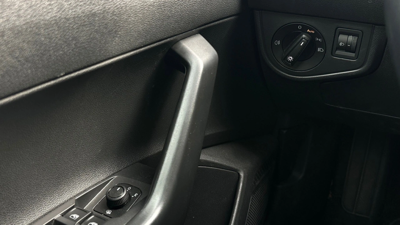 Volkswagen Polo 1.0 TSI 95pk DSG Life Business Navigatie clima