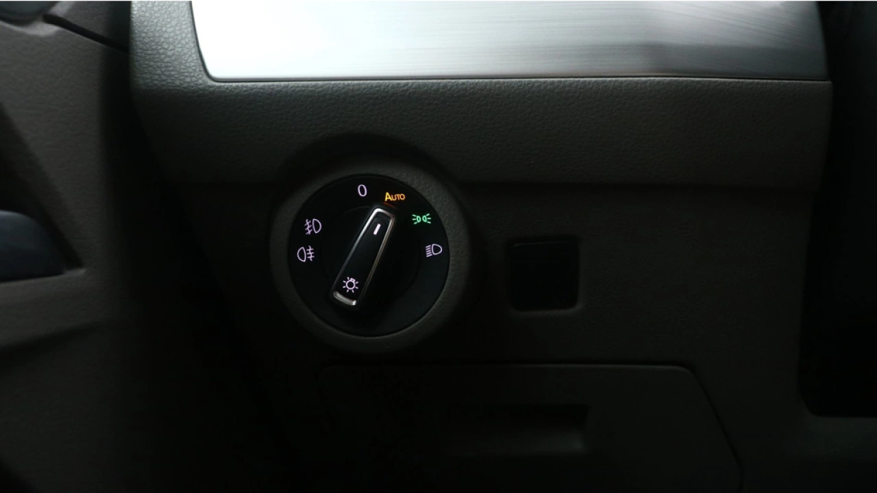 VW Bedrijfswagens Transporter L2H1 2.0 TDI 150pk DSG 75-Edition