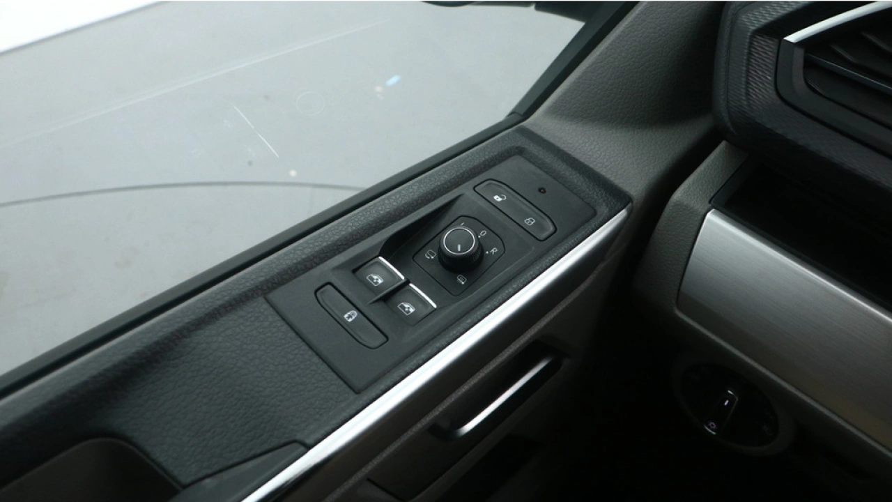 VW Bedrijfswagens Transporter L2H1 2.0 TDI 150pk DSG 75-Edition