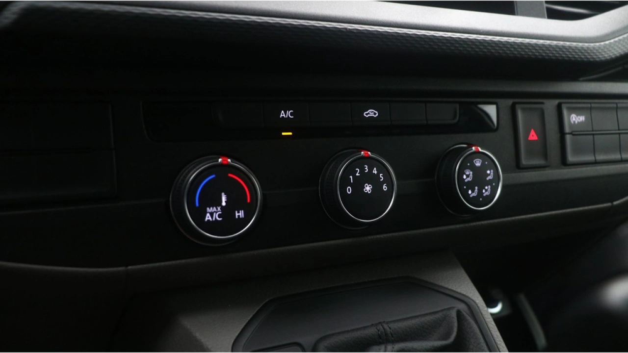 VW Bedrijfswagens Transporter L2H1 2.0 TDI 150pk DSG Comfortline