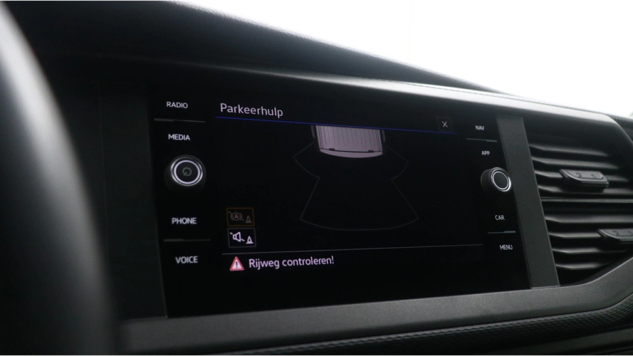 VW Bedrijfswagens Transporter L2H1 2.0 TDI 150pk DSG Comfortline