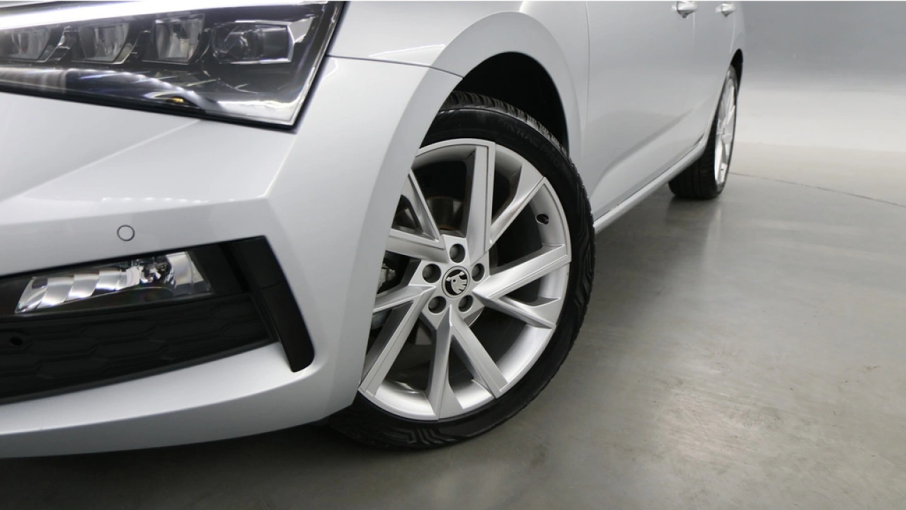 Škoda Scala 1.0 TSI 110pk Sport Business DSG