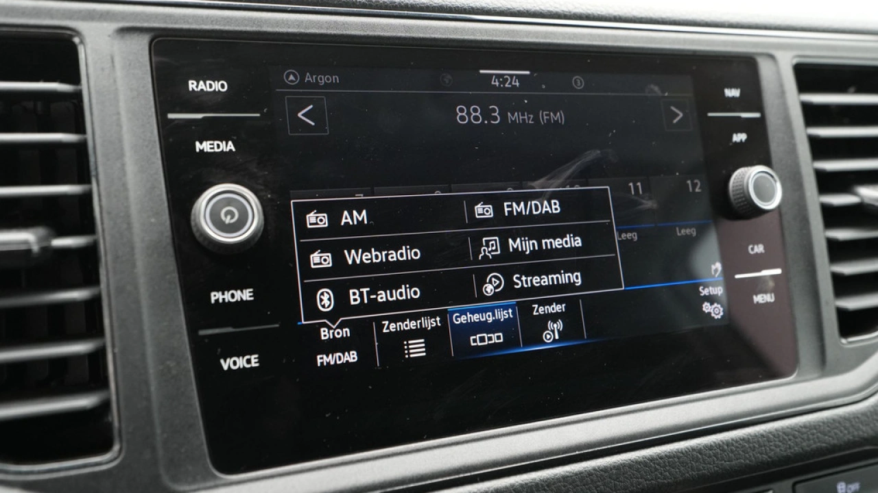 VW Bedrijfswagens Crafter 35 2.0 TDI 140pk DSG L4H3 Comfortline EURO VI