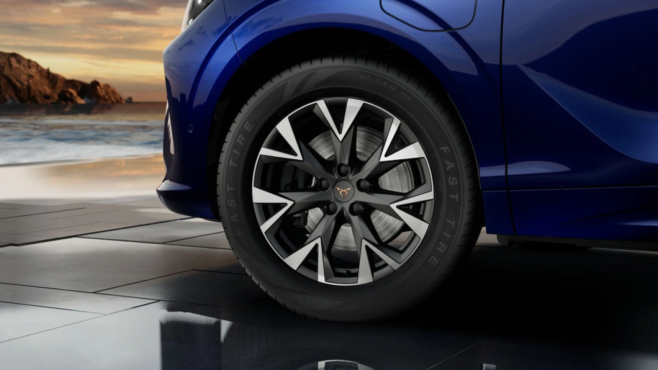 CUPRA Terramar 1.5 TSI e-Hybrid 204 6DSG Business