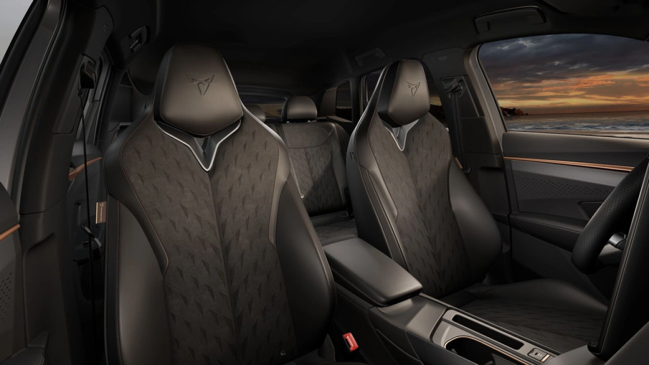 CUPRA Terramar 1.5 TSI e-Hybrid 204 6DSG Business