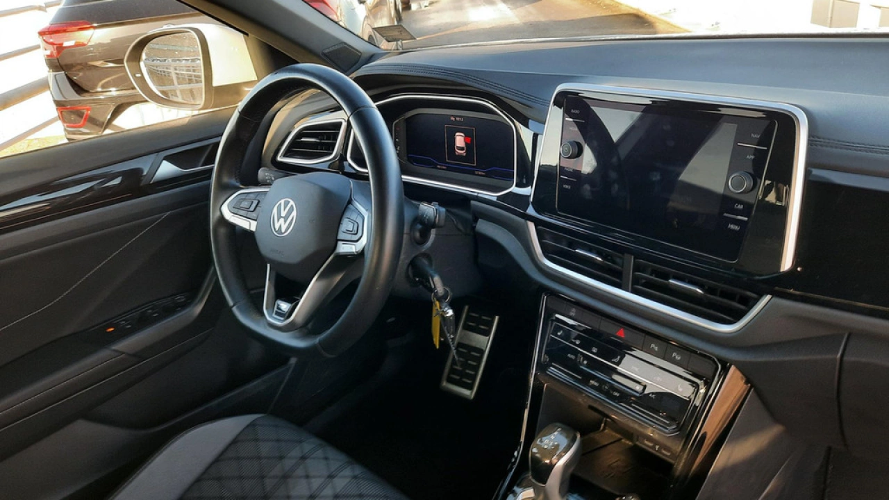 Volkswagen T-Roc 1.5 TSI R-Line Business | Trekhaak | Camera