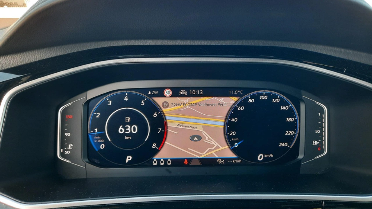 Volkswagen T-Roc 1.5 TSI R-Line Business | Trekhaak | Camera