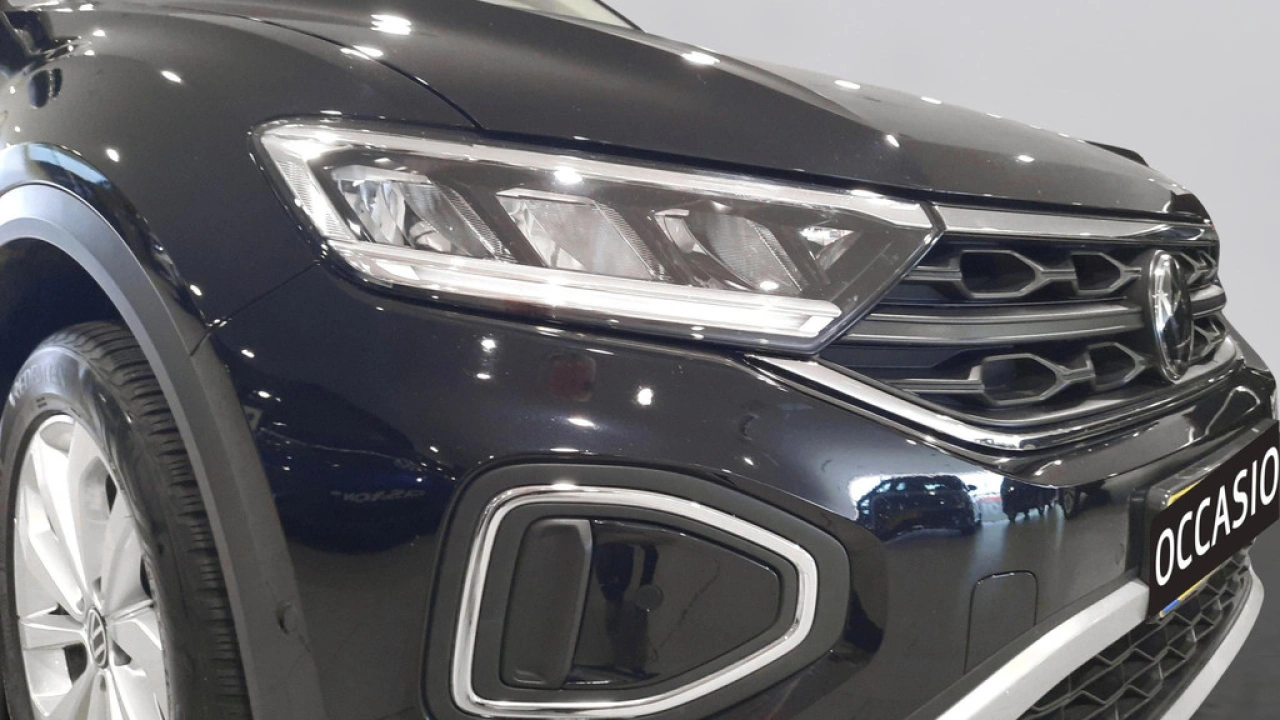 Volkswagen T-Roc 1.0 TSI Life Business | Privacy Glass | Camera | 17