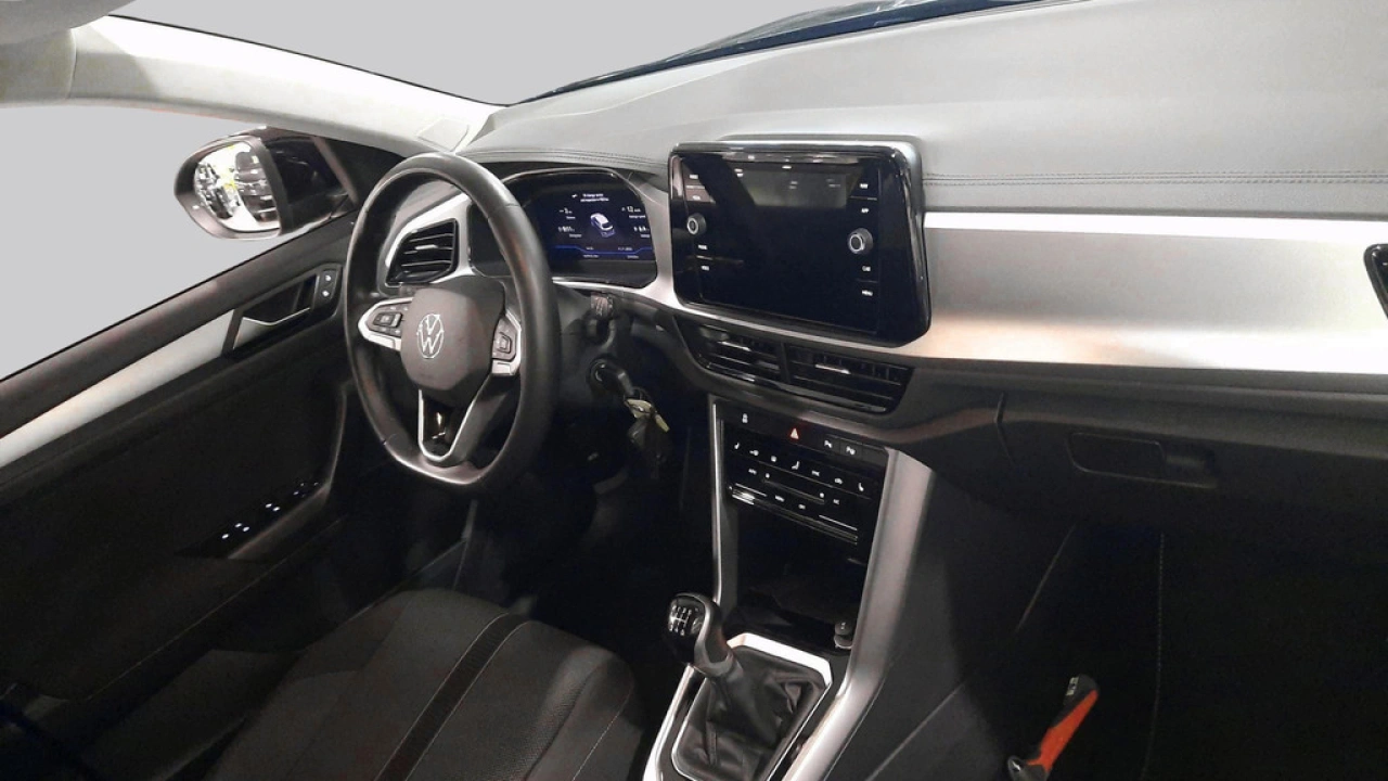 Volkswagen T-Roc 1.0 TSI Life Business | Privacy Glass | Camera | 17