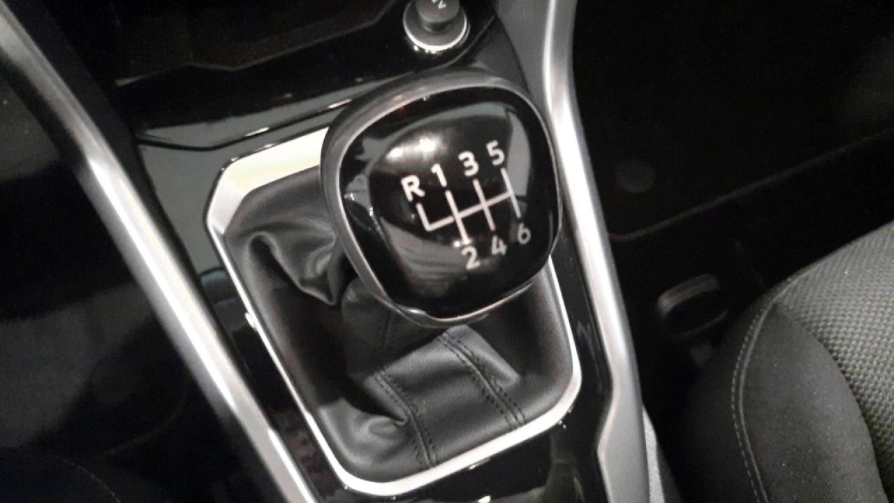 Volkswagen T-Roc 1.0 TSI Life Business | Privacy Glass | Camera | 17