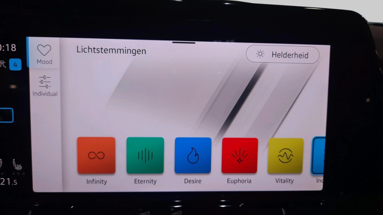 Volkswagen Golf Variant 1.0 TSI Life Business | Ergo stoelen | App Connect | Navigatie