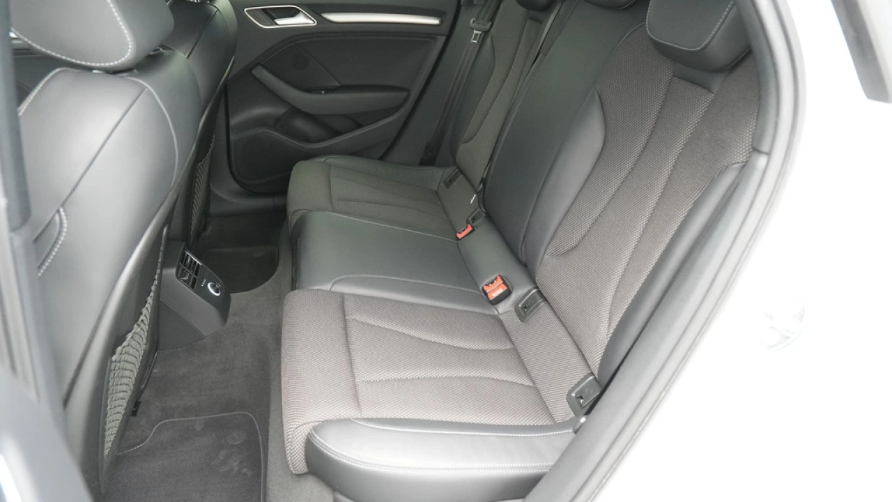 Audi A3 Sportback 35 TFSI CoD 150pk S-Tronic Sport S-Line Edition