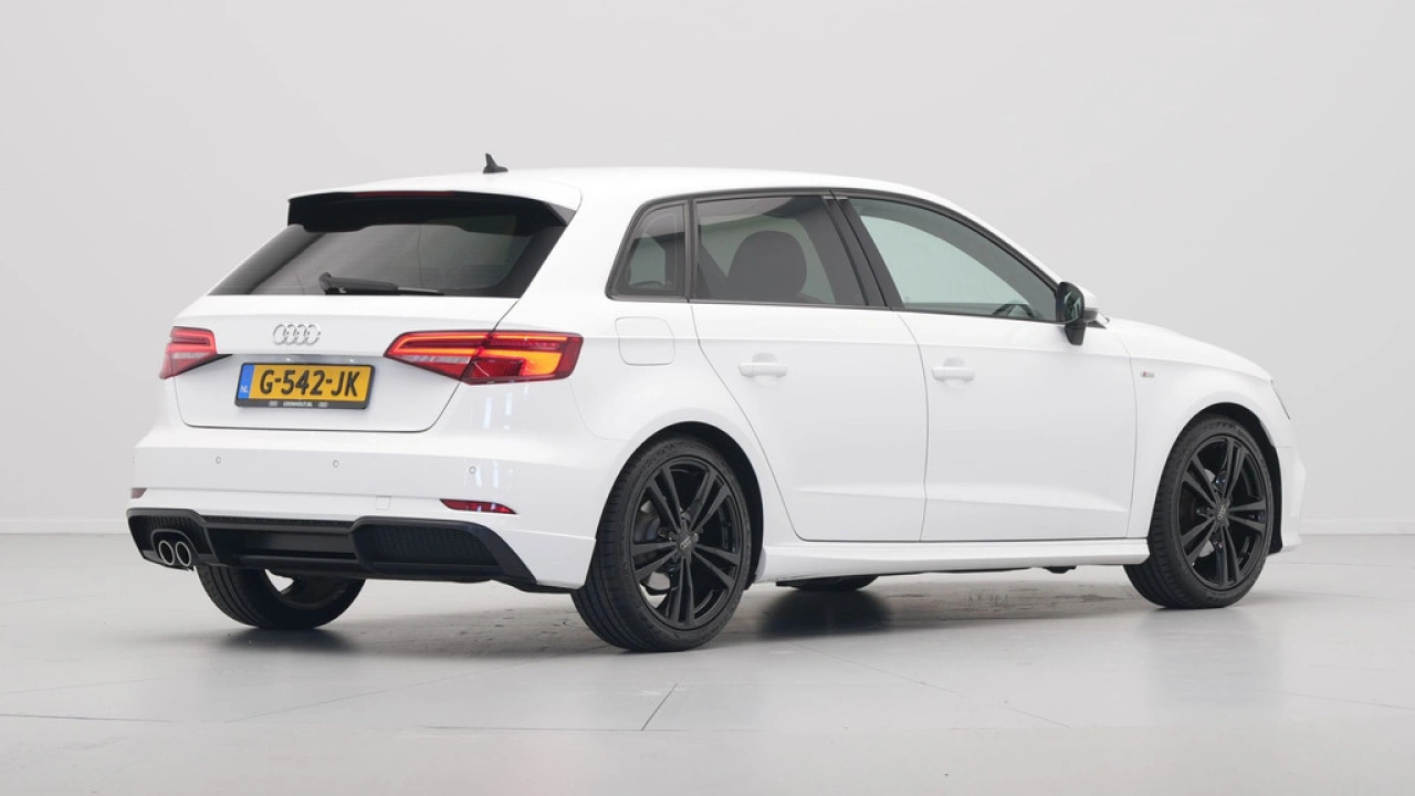 Audi A3 Sportback 35 TFSI CoD 150pk S-Tronic Sport S-Line Edition