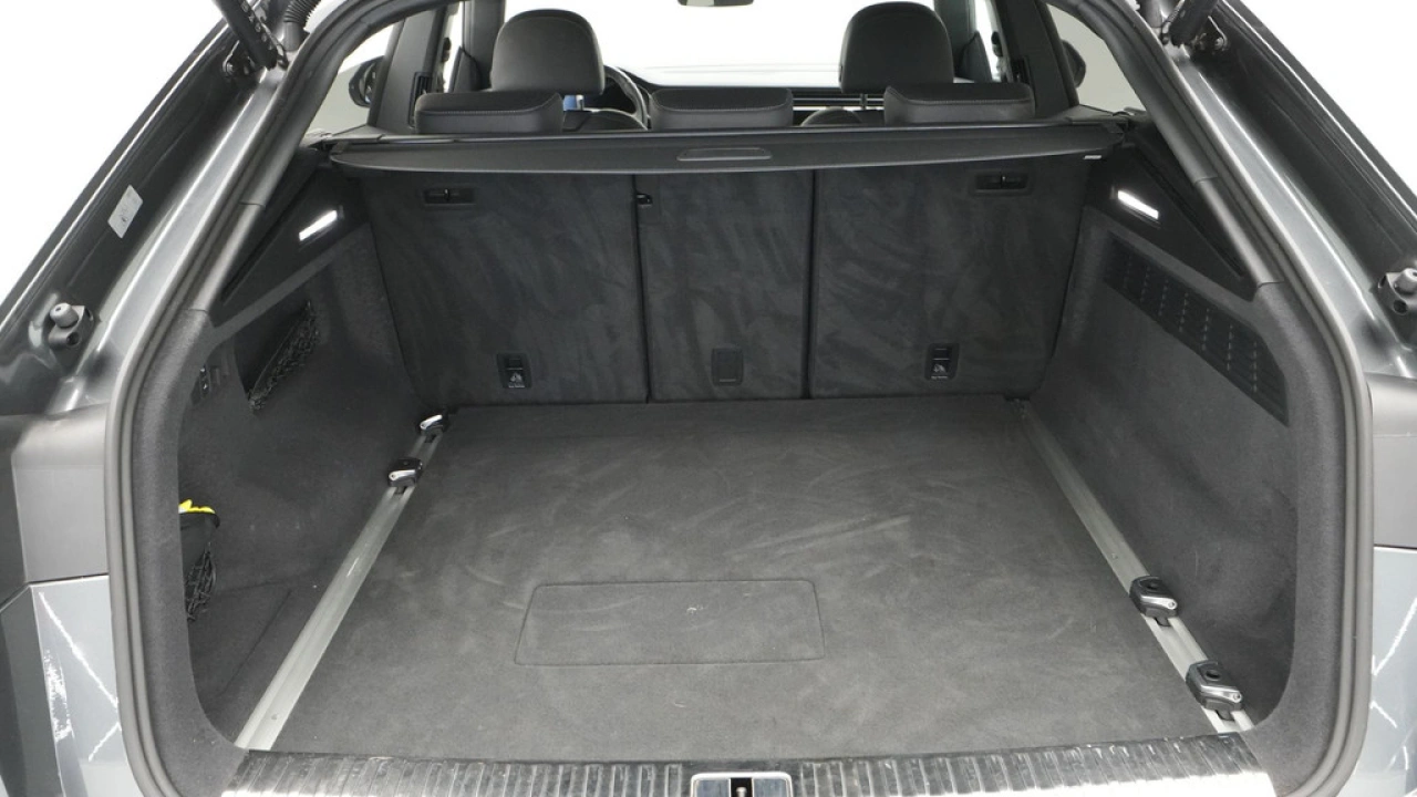 Audi Q8 55 TFSI e quattro 395pk Pro Line S-Line