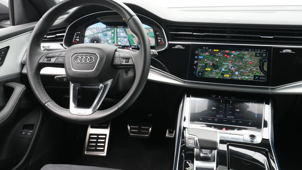 Audi Q8 55 TFSI e quattro 395pk Pro Line S-Line
