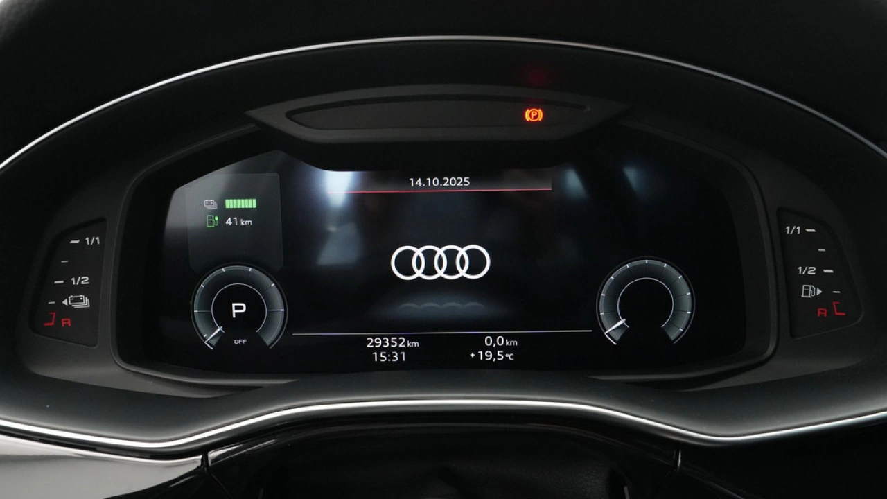 Audi Q8 55 TFSI e quattro 395pk Pro Line S-Line